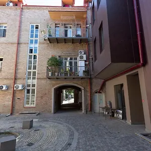  Апартаменты Cozy Place With Large Balcony